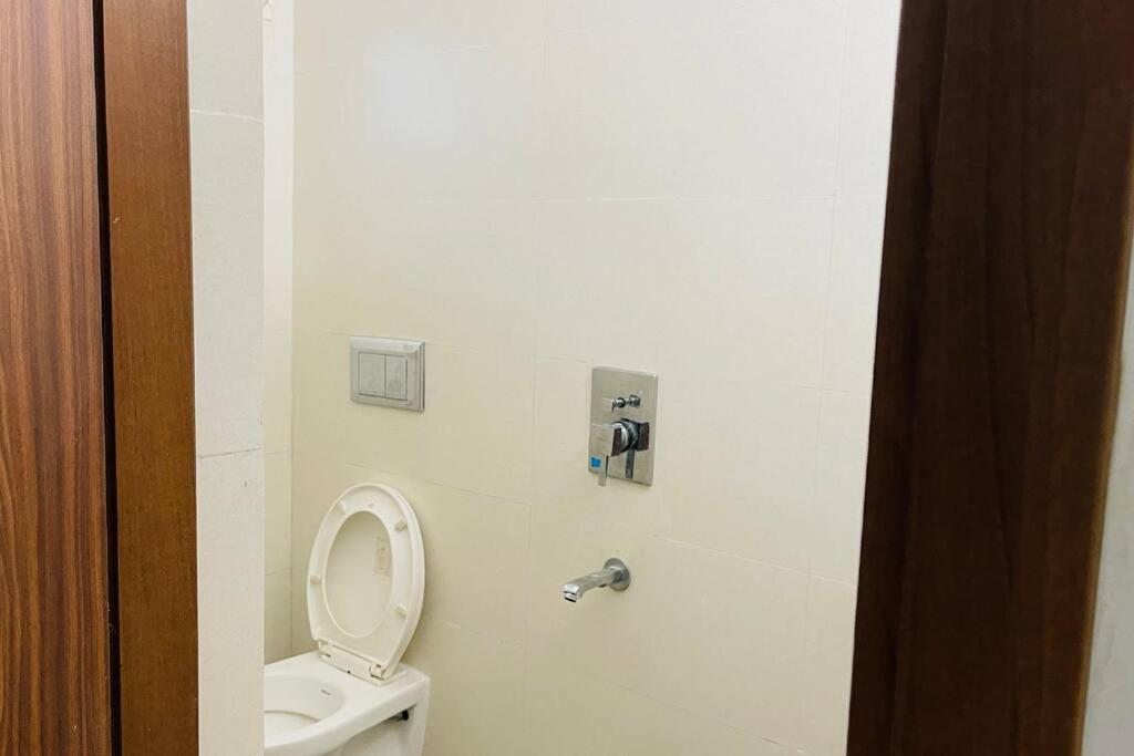 Rajamandiram 3Bhk Ac Apartment In Trivandrum Central Thiruvananthapuram Екстер'єр фото